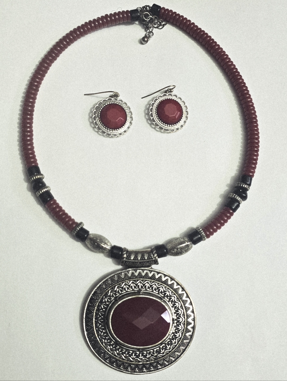 Red & Silver Adjustable Beaded Necklace Pendant and Earring Set